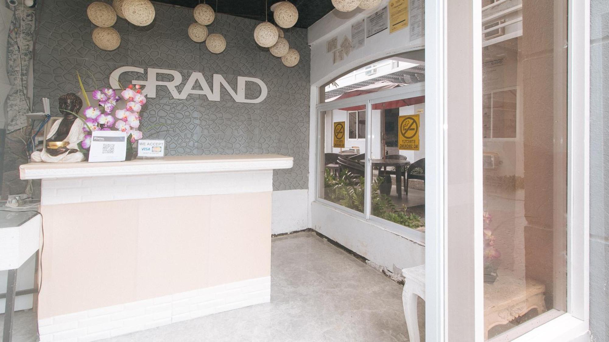 Reddoorz Premium At The Grand Peninsula Suites Balanga Exterior foto