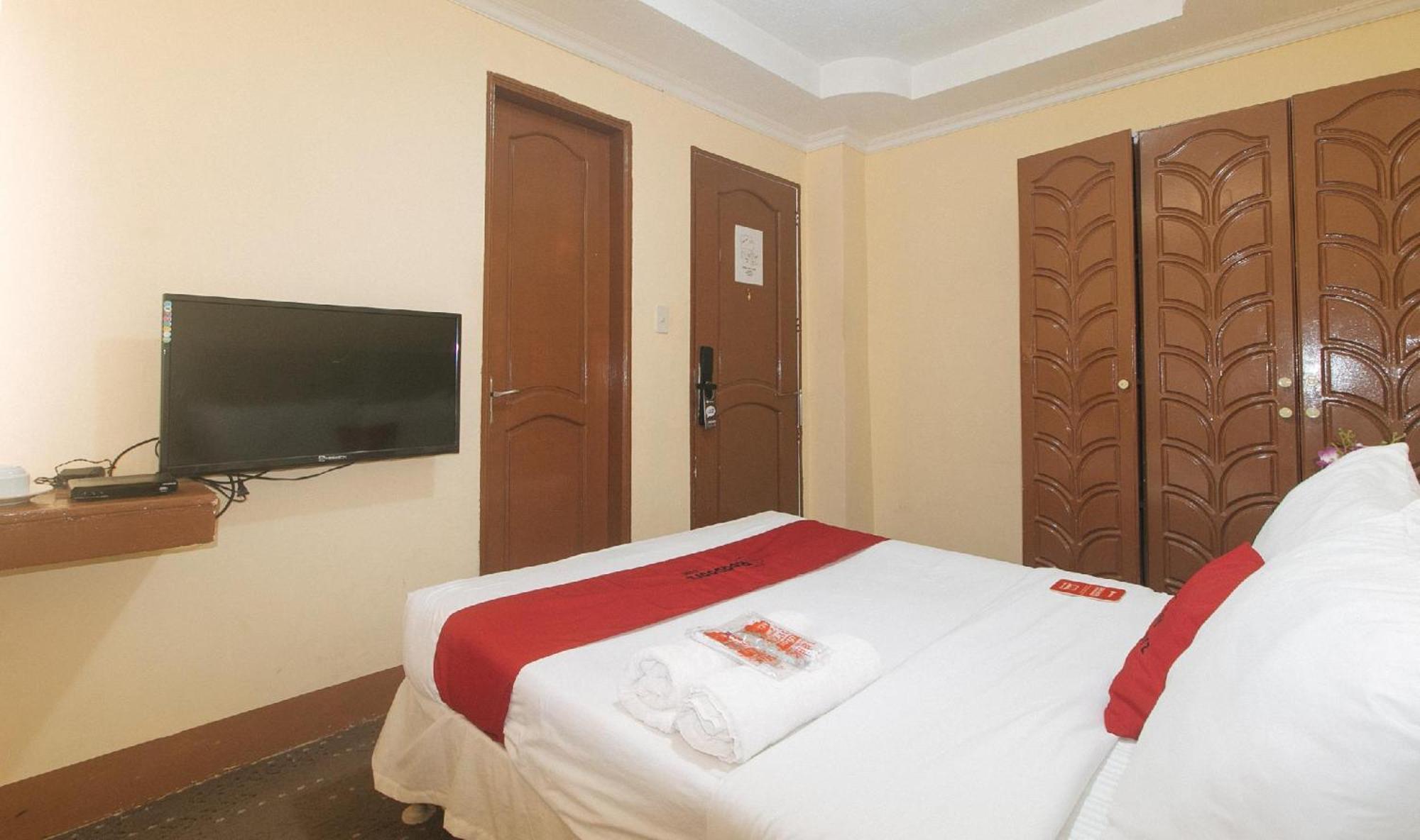 Reddoorz Premium At The Grand Peninsula Suites Balanga Exterior foto